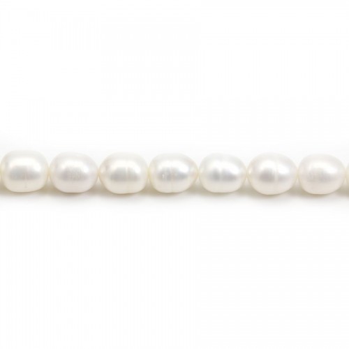 White drop-shape freshwater pearls on thread 9-10mm x 40cm