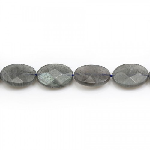 Labradorite grey, in the shape of a faceted ovale 13*18mm x 39cm