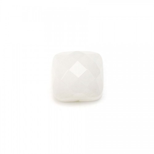 Weiße Jade Cabochon, quadratische Form facettiert 10mm x 1pc