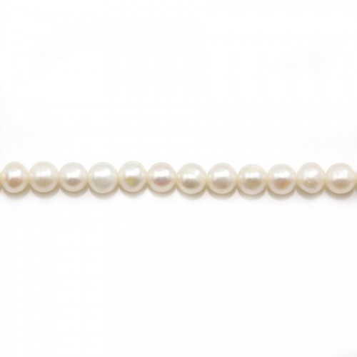 Perles de culture blanches rondes sur fil 4-5mm x 40cm