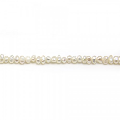 Freshwater cultured pearls, white, oval/regular, 1.5-2mm x 38cm