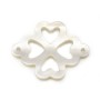White mother-of-pearl in the shape of a clover with 4 openwork leaves, measuring 12 * 16mm x 1pc