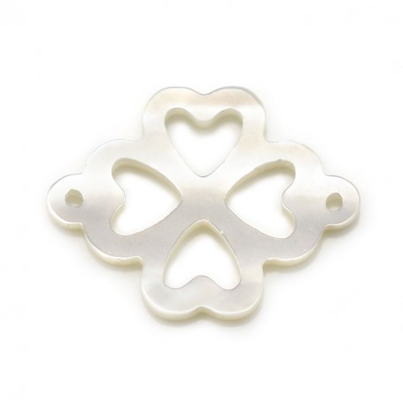 White mother-of-pearl in the shape of a clover with 4 openwork leaves, measuring 12 * 16mm x 1pc