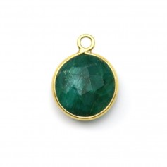 Behandelter Stein in Smaragdfarbe, gefasst auf vergoldetem Silber, rund 11mm x 1Stk
