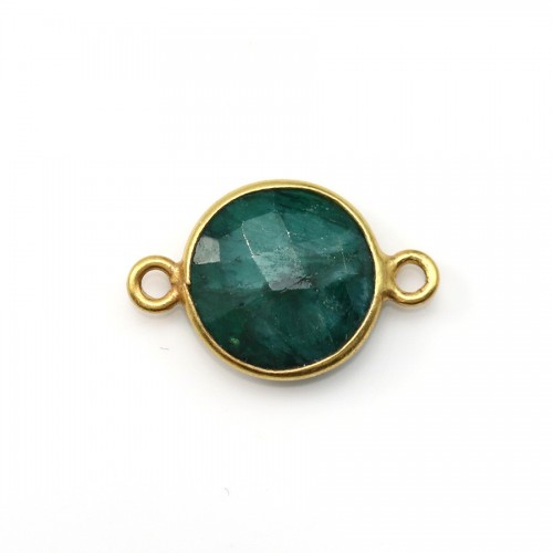 Pietra trattata color smeraldo incastonata in argento placcato oro, rotonda e sfaccettata, 2 anelli 11 mm x 1 pz