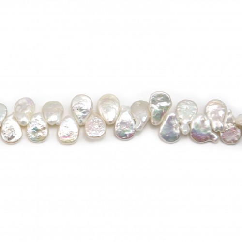 Pinkish flat drop-shape keshi pearl on thread 14mm x 40cm