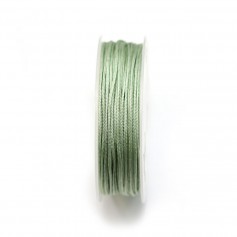 Fil polyester vert amande claire irisé 1.5mm x 15m