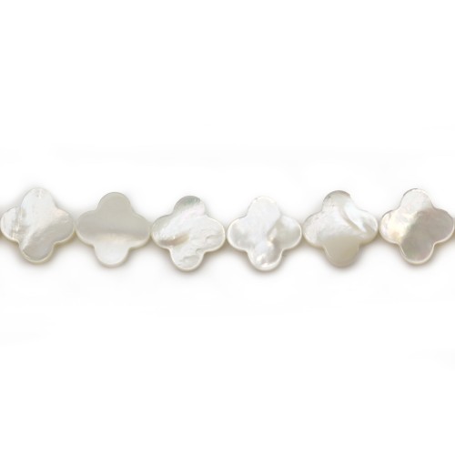 White mother of pearl clover shape 13mm x 1pc