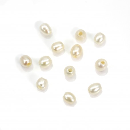 Perla coltivata d'acqua dolce, bianca, oliva, 4-4,5 mm x 2 pezzi