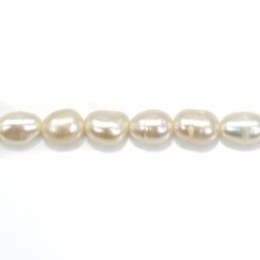 Freshwater cultured pearls, white, olive, 4-4.5mm x 35cm