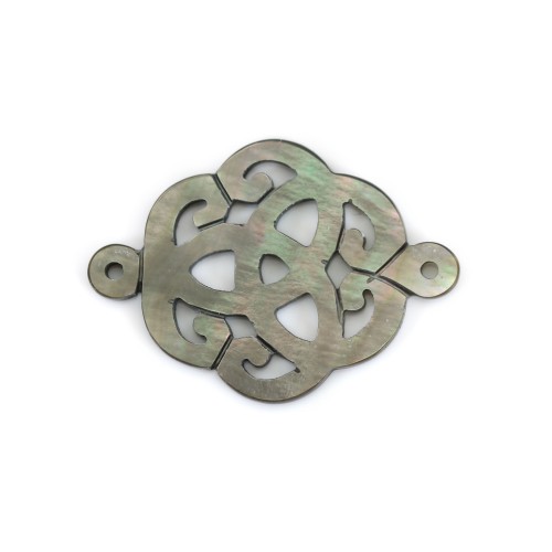 Grey Mother of Pearl in openwork celtic pattern 18mm x 1pc