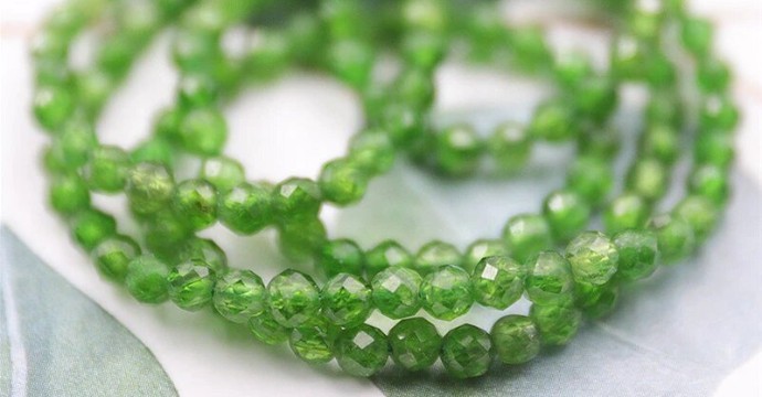 Diopside: purification, history, composition, benefits and origin of the stone