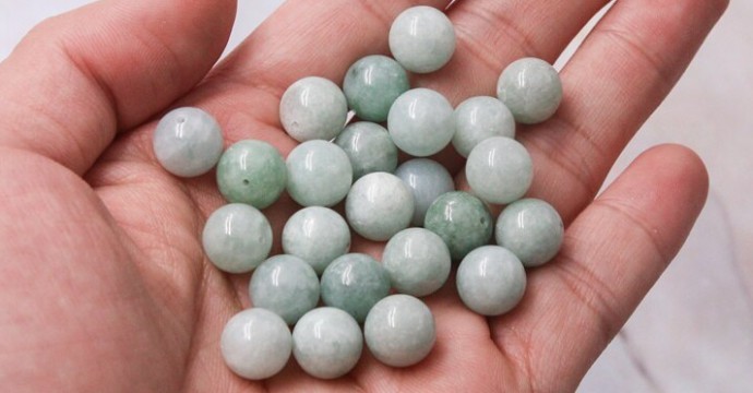 Jade: virtues, composition, history, purification and meaning of the stone